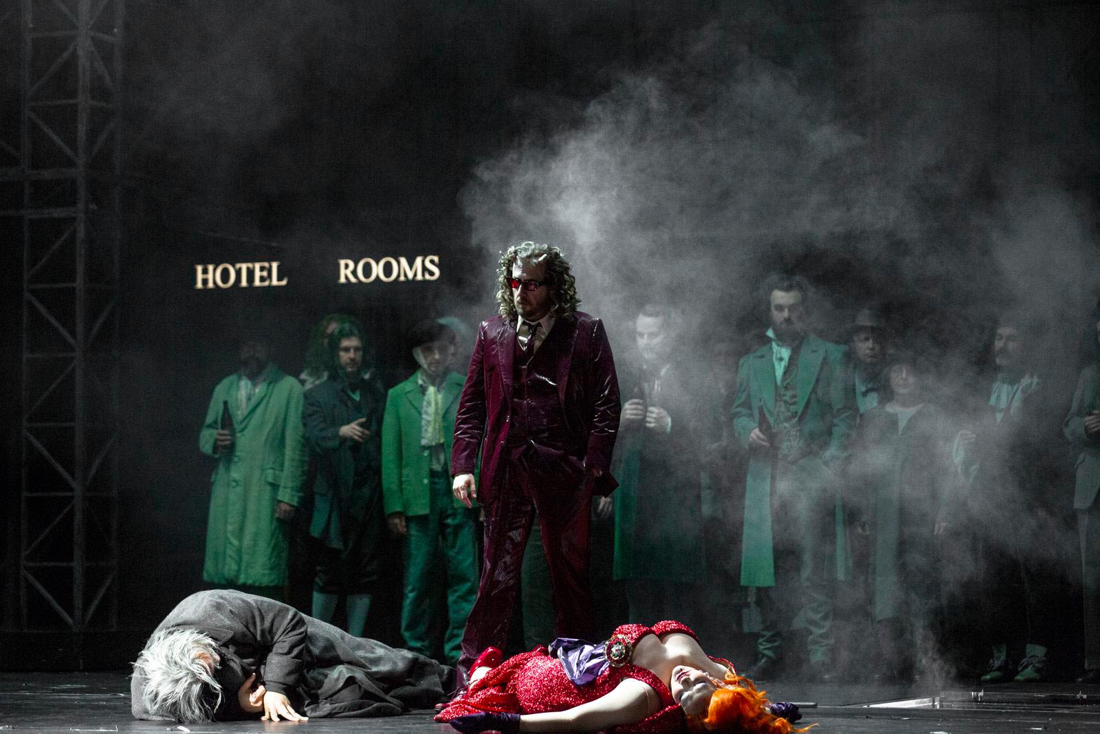 Les Contes d’Hoffmann | Staatsoper Berlin | © Bernd Uhlig